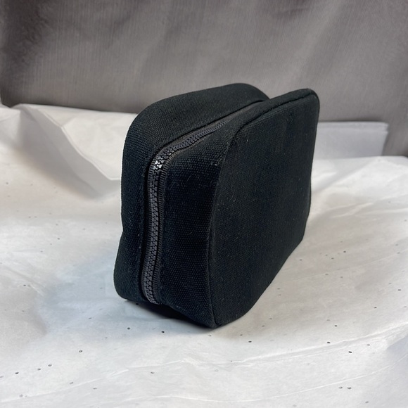 Bobbi Brown Makeup Bags - Picture 4 of 8